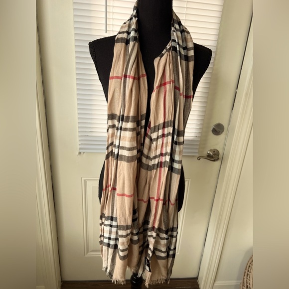 Scarf - Picture 3 of 3